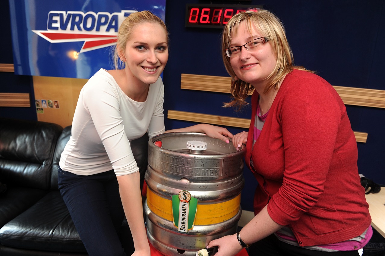 Vyherce premiove ceny s moderatorkou Evropy 2