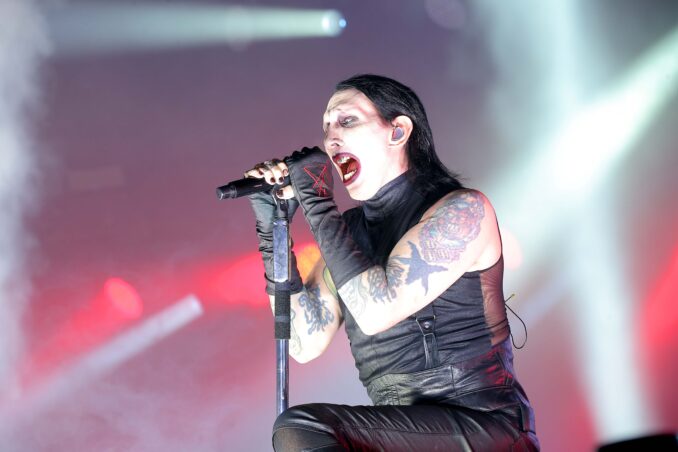 Marilyn Manson odehrál ve Sportovní hale Fortuna průměrný koncert bez větší kontroverze